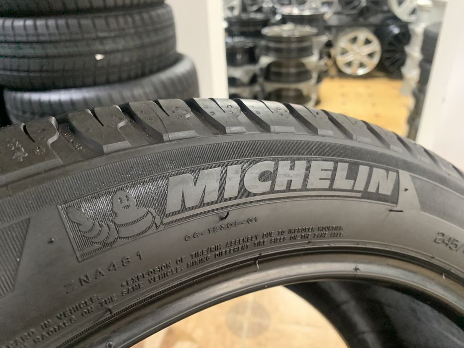 245/45/20 103W Michelin LATITUDE Tour HP