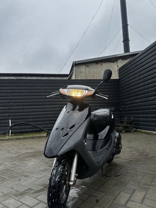 Продам скутер з контейнера хонда діо 35 ср