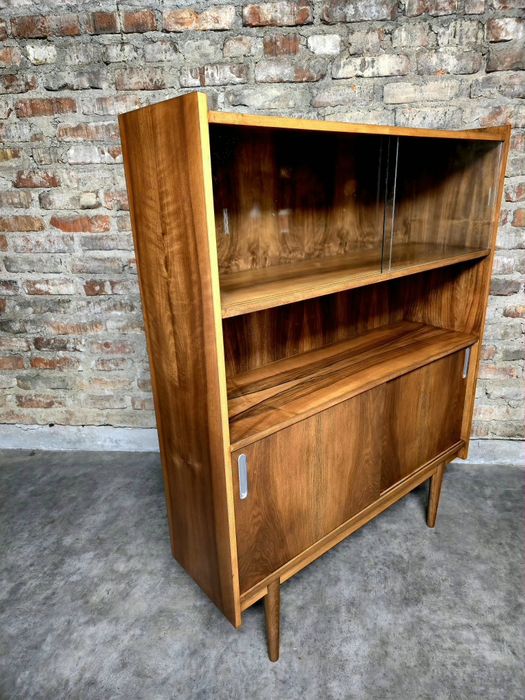 Biblioteczka Bytomska vintage prl po całkowitej renowacji CUDO