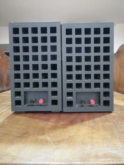 B&W Columns - High Quality - 120W Power64751544147457122