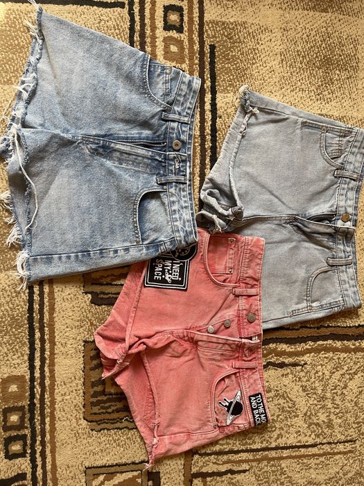 Жіночі джинсові шорти zara