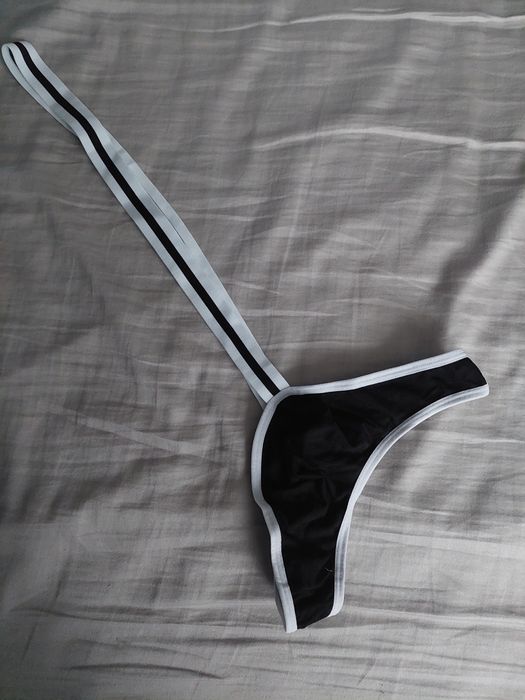 Sprzedam nowe majtki męskie typu string rozmiar uniwersalny