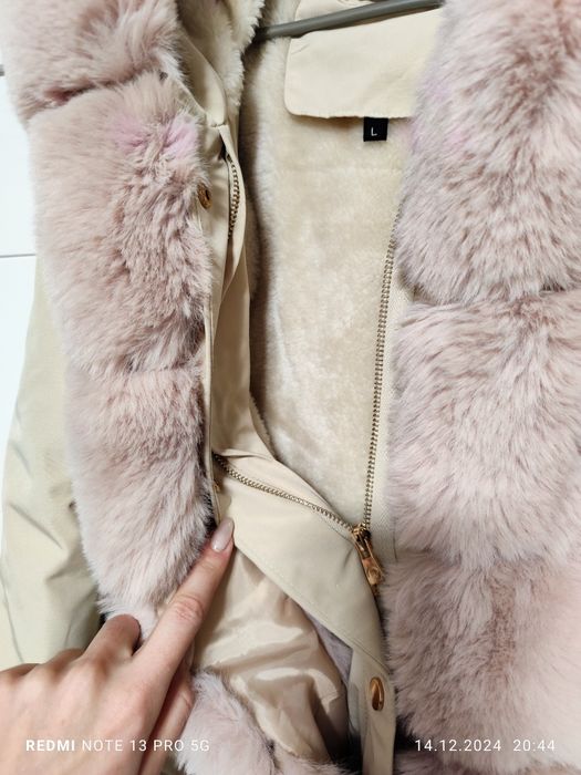 Продам курточку парку стан ідеальний розмір L