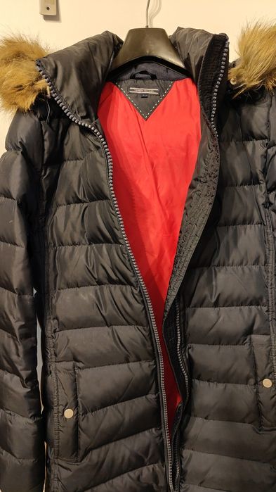 Tommy Hilfiger granatowy puchowy