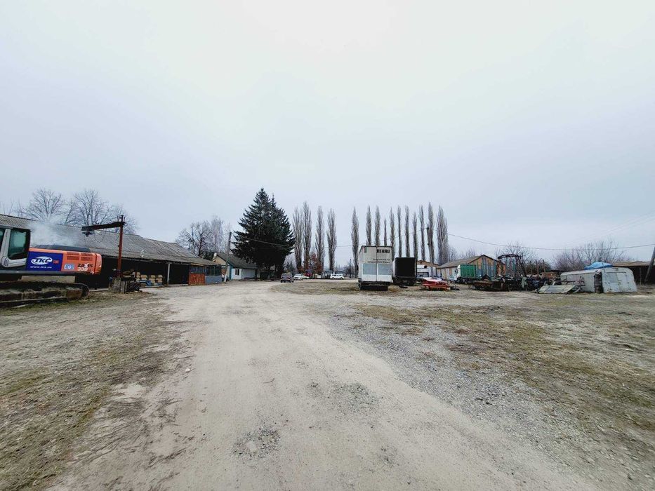 Продам майновий комплекс (9842)