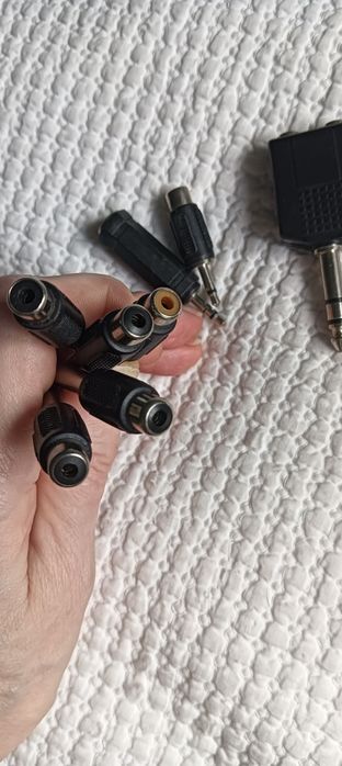 Conjunto de conectores, Entradas e Saídas de Audio