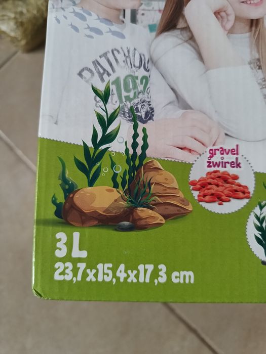 Akwarium 3litry ze żwirkiem i roślinką