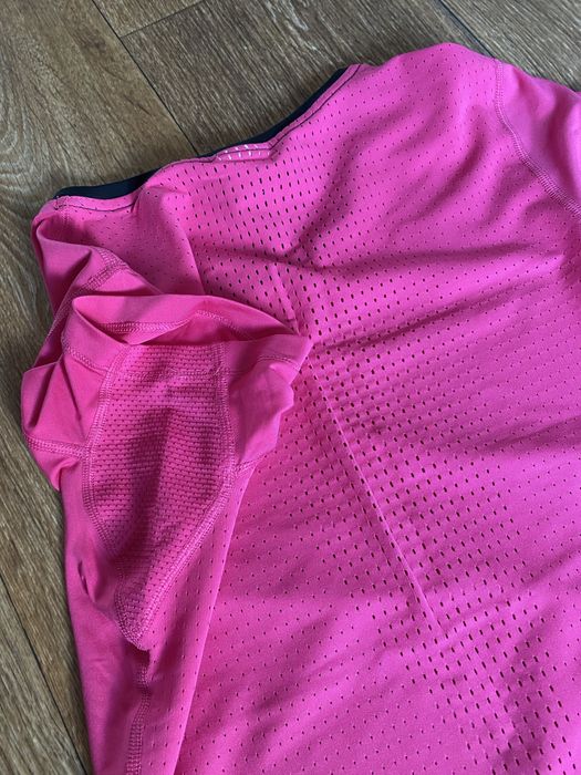 Футболка жіноча для тренувань Nike pro dri fit