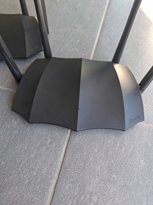 Router AC1200 Dual-band Gigabit Wireless Router