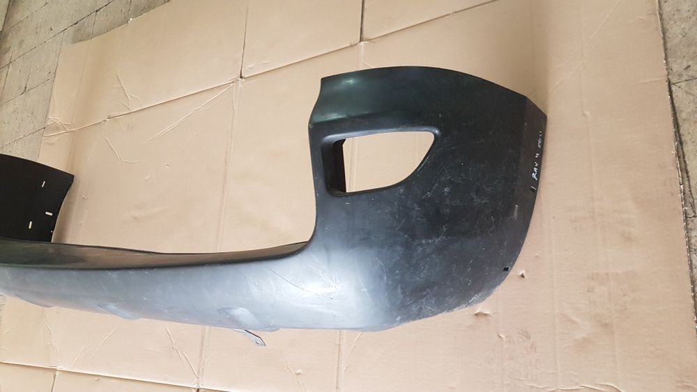 Para choques trás toyota rav4 lll dcat sem roda suplente na mala .