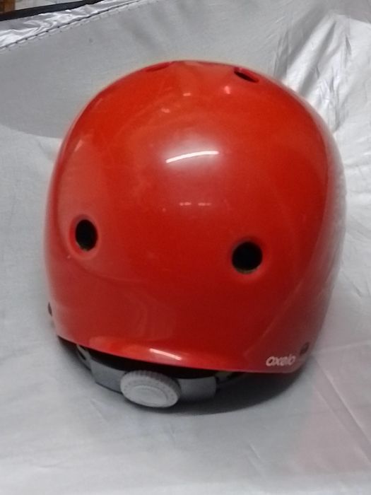 Capacete Infantil Oxelo (Decathlon) Vermelho – Skate / Trotinete / Bicicleta