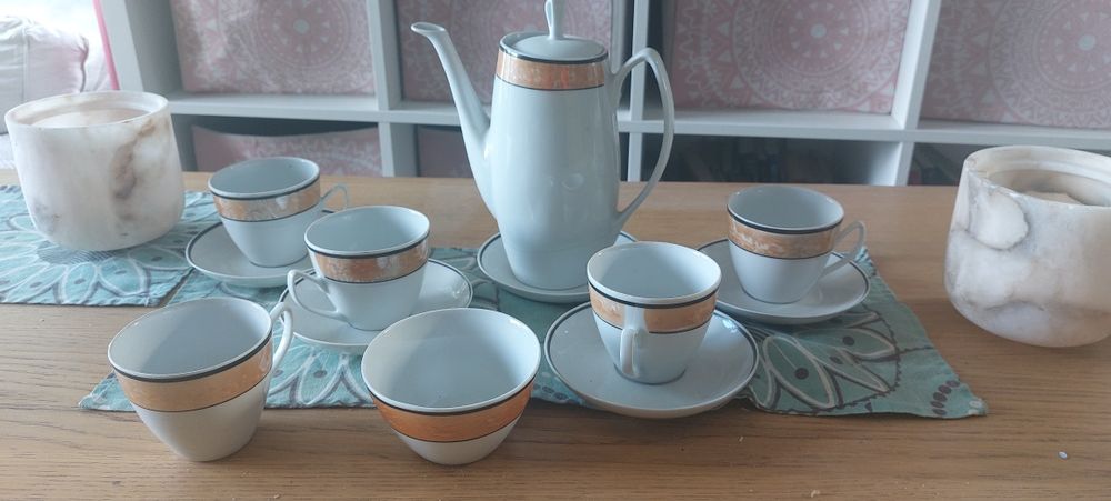Serwis kawowy porcelana