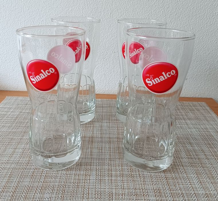 Zestaw czterech szklanek 0,5 l