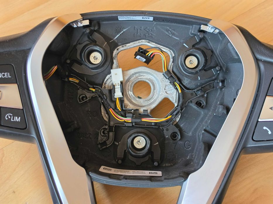 Volante BMW Serie 1 2 3 4 I4 e Z4 - F40 G42 F44 G20 G21 G22 G23 G26 G29