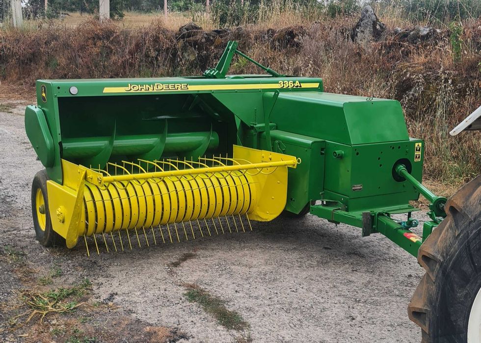 Enfardadeira john deere 336A/349