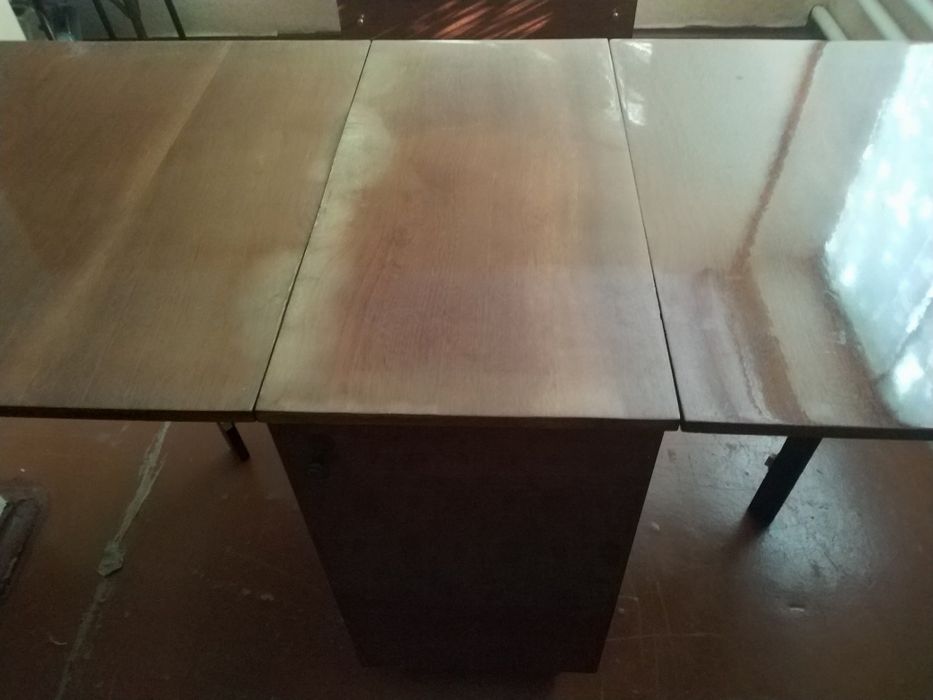 Стол книжка продам