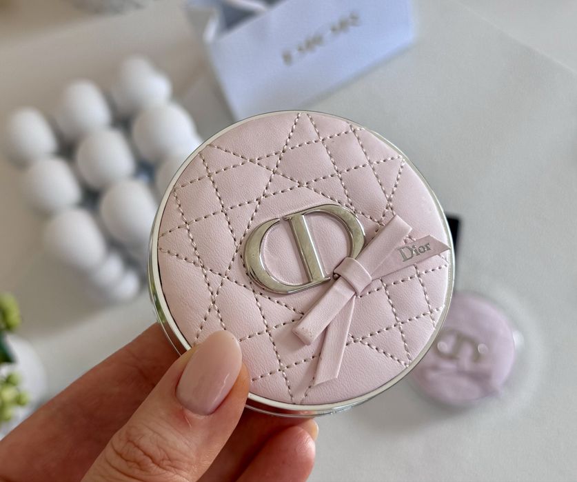 Тональний кушон Dior Forever