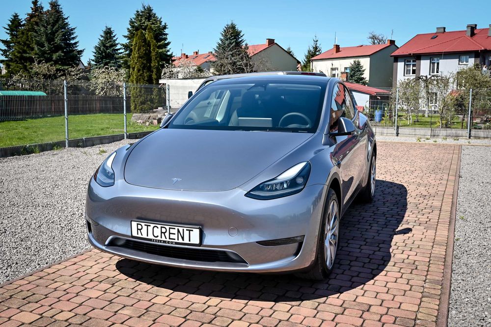 Wynajem krótko / długoterminowy Tesla Y Long Range quicksilver