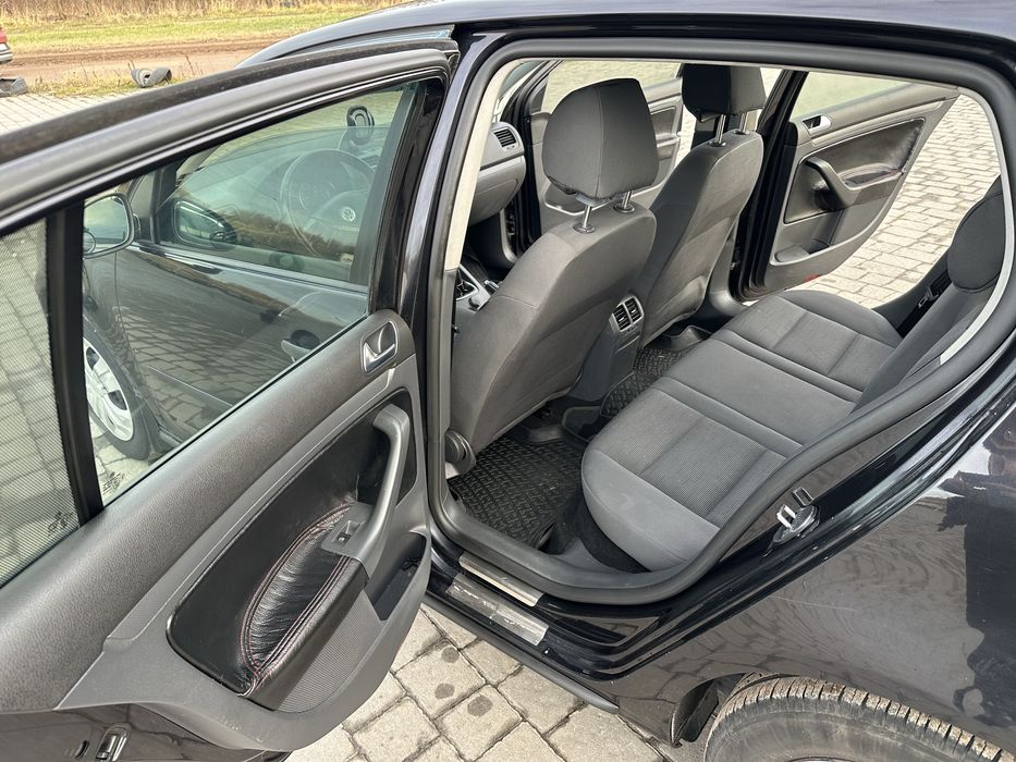 VW Golf V 1.6 MPI газ/бензин