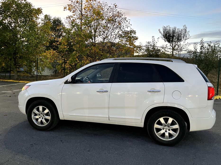 Продаж автомобіля Kia Sorento