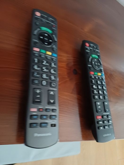 Piloty do Panasonic viera jeden oryginalny drugi uniwersalny