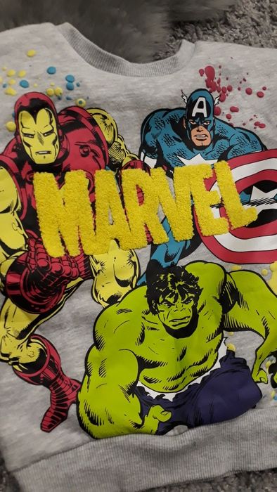 Батник Marvel  оригинал 2-3 года