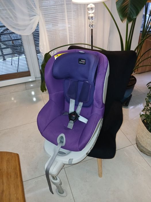 Fotelik samochodowy obrotowy Britax Roomer