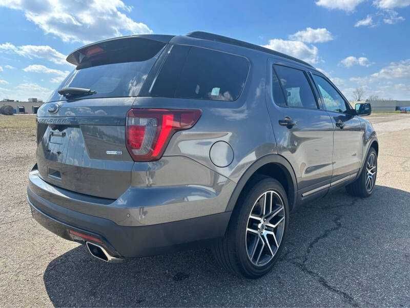 2017 Ford Explorer Sport
