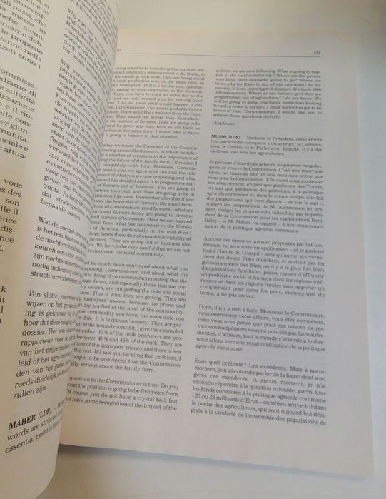 Relato integral das sessões / Vertatim report of proceedings