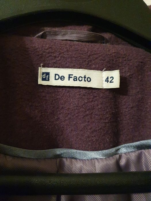 Płaszcz damski śliwkowy r.42