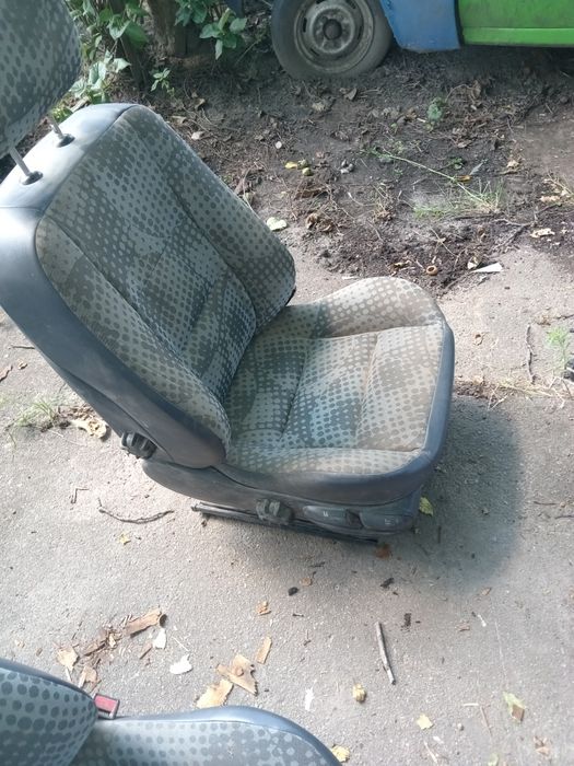 Продам автосидіння, сідушки