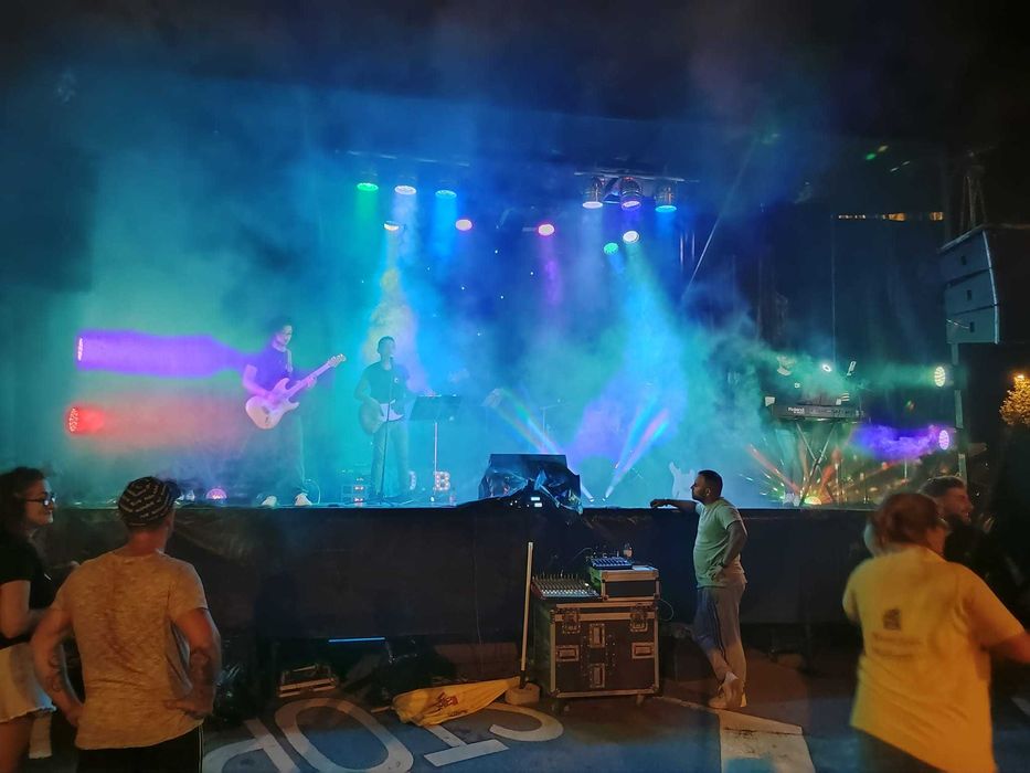 camião palco aluguer