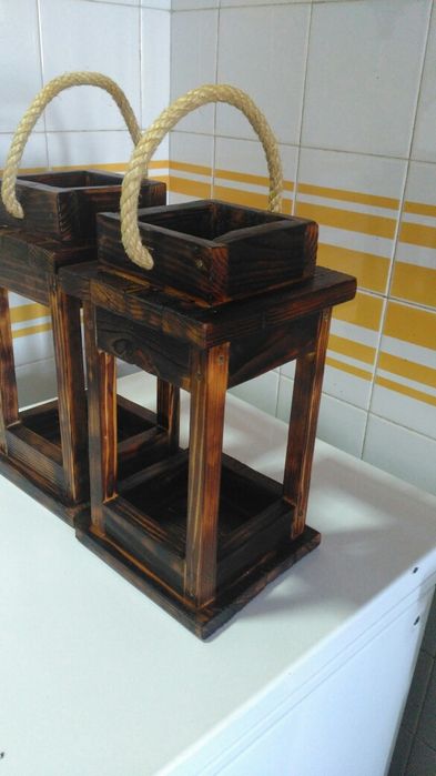 Prateleiras suspensa e lanternas novas