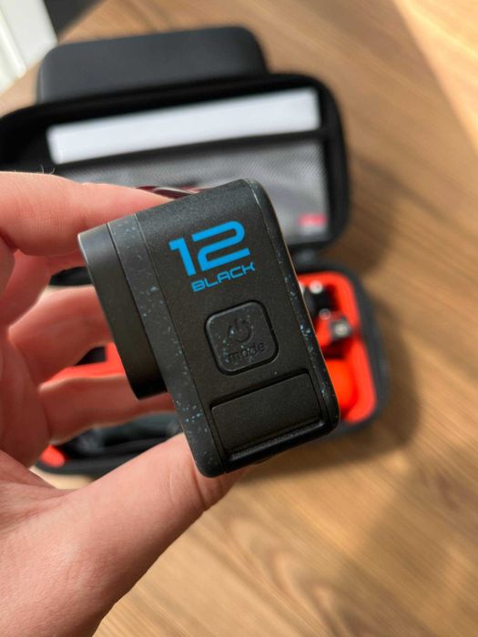 Екшн-камера GoPro Hero 12 з флешкою