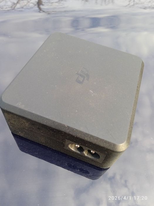 Зарядна станція DJI 100W
