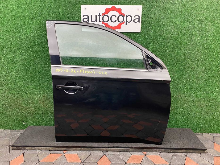 Дверка передня права Mitsubishi Outlander III