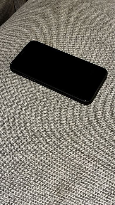 Apple iPhone 11 64 GB Czarny – bardzo dobry stan
