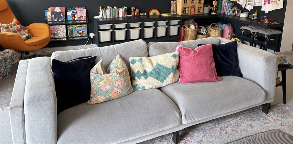 Mudança - móveis, camas infantis, sofá, prateleiras, tapetes e mais