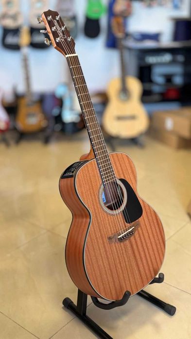 Takamine GX11ME-NS gitara elektroakustyczna 3/4 futerał