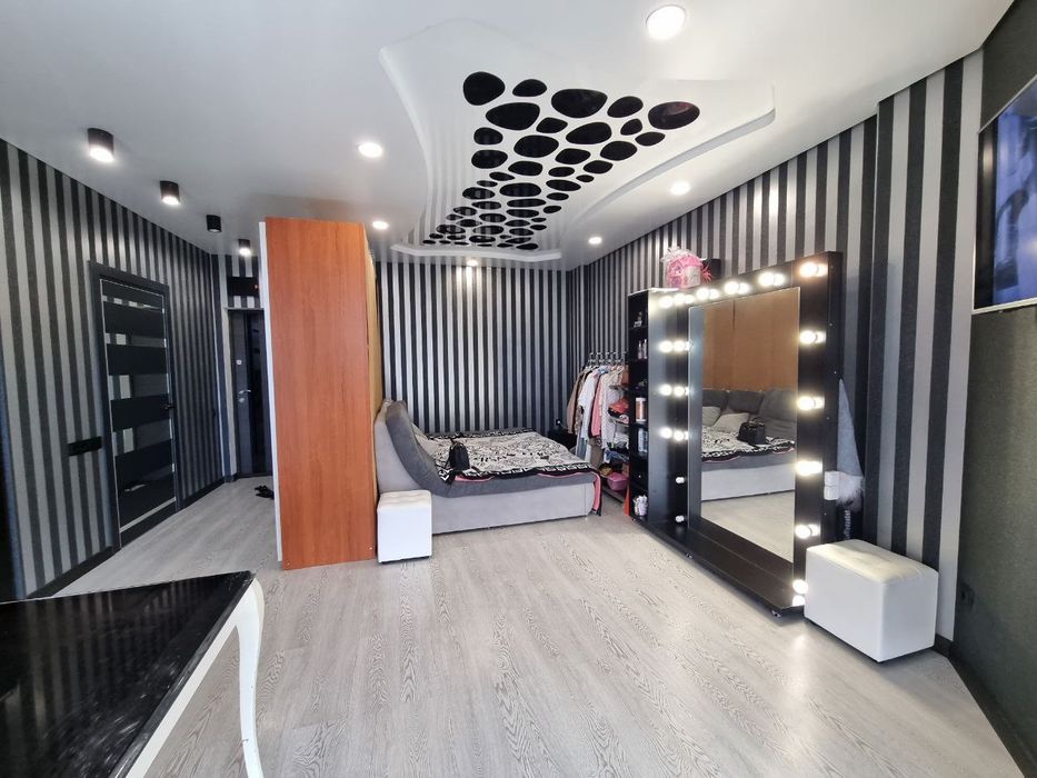 Продам в ЖК Мариинский однокомнатную квартиру- студию