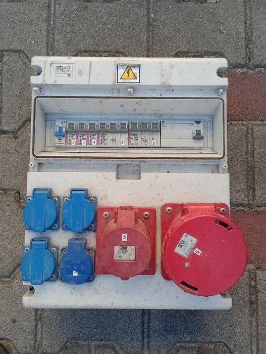 Rozdzielka budowlana