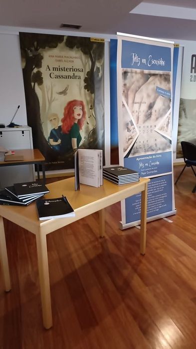 Livro Inspirador Feliz na Escuridão