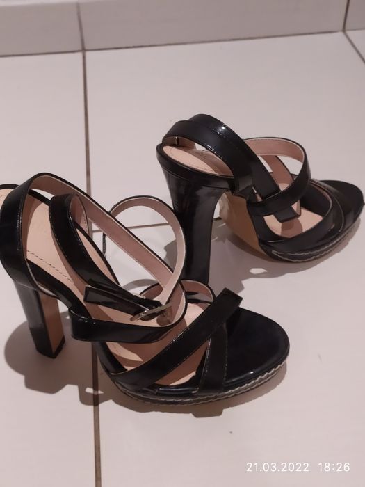 NOWE Sandałki wysokie buty na obcasie eleganckie r. 37 rozmiar numer