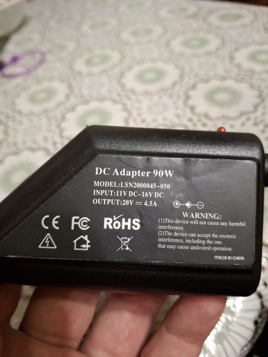 Автомобільний зарядний пристрій НОВИЙ!! lenovo 20V 4.5A USB pin