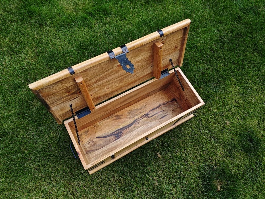 Skrzynia drewniana z litego drewna Mango okucia metal loft 80 x 30 cm