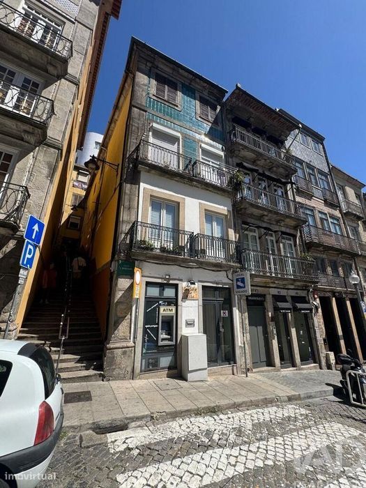 Building in Cedofeita, Santo Ildefonso, Sé, Miragaia, São Nicolau and Vitó
