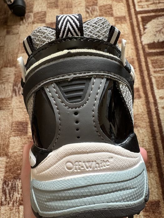 Be Right Back Off-White 'LIGHT GREY /BLACK'