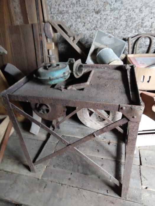 Kuźnia polowa z nadmuchem