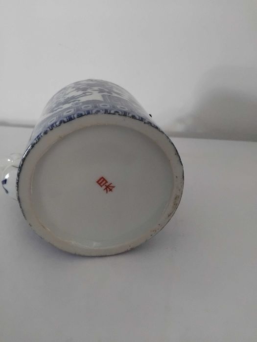Bule de chá em porcelana chinesa