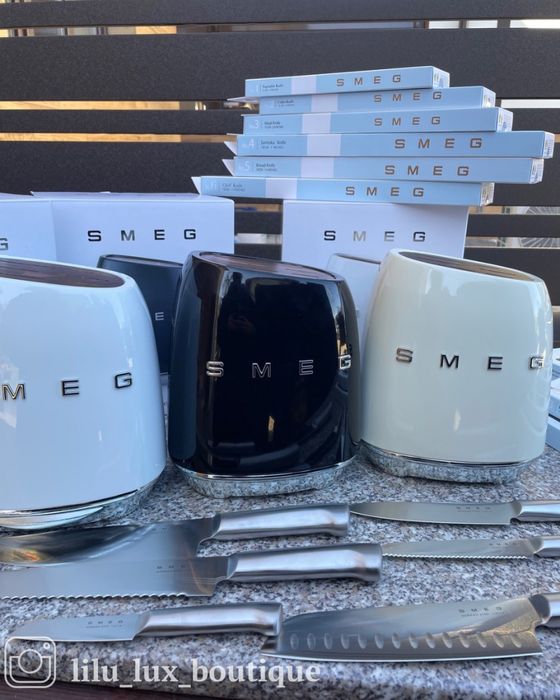 Набір ножів + підставка Smeg